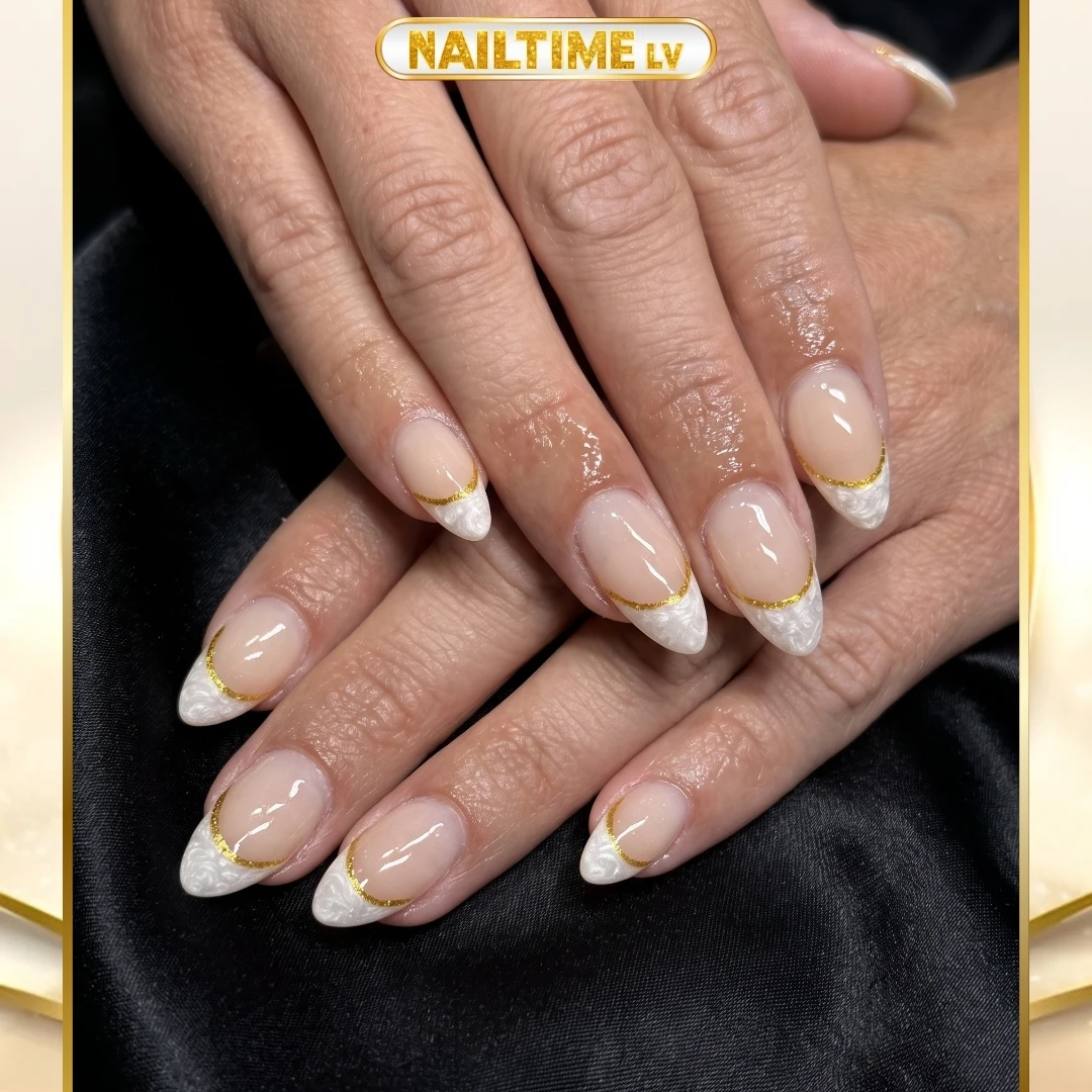 Nail colours
